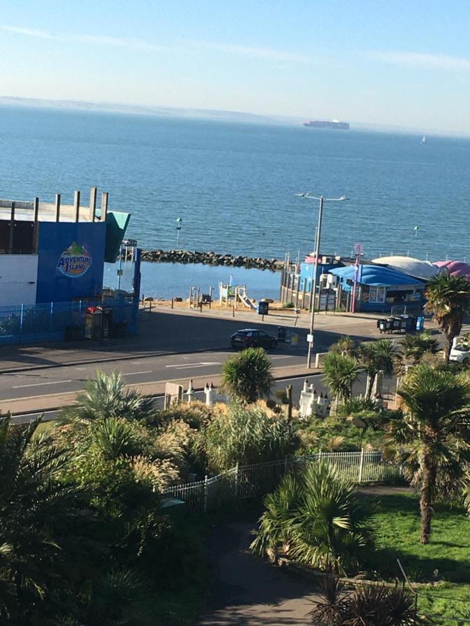 Beresford 1St Floor Seafront Apartment Southend-on-Sea Zewnętrze zdjęcie