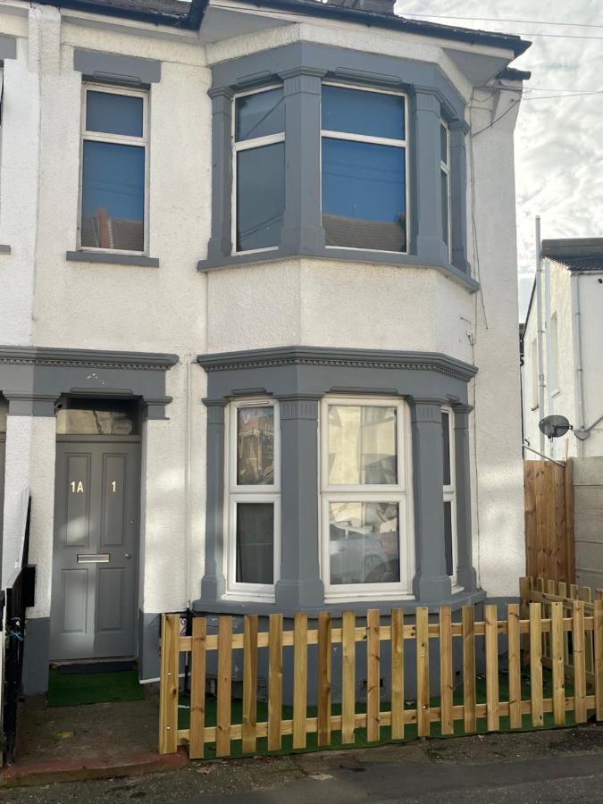 Beresford 1St Floor Seafront Apartment Southend-on-Sea Zewnętrze zdjęcie